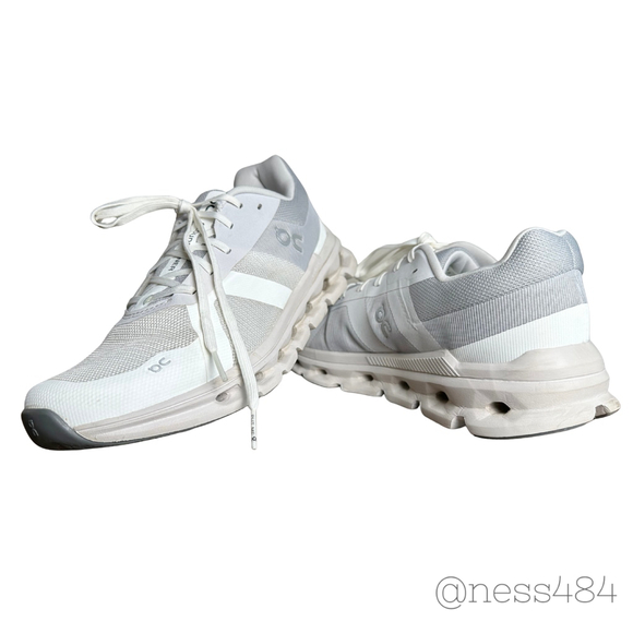 ON Cloud 5 Women's Running Shoes White Light Grey/WHITE Size 10 W US - Picture 2 of 6